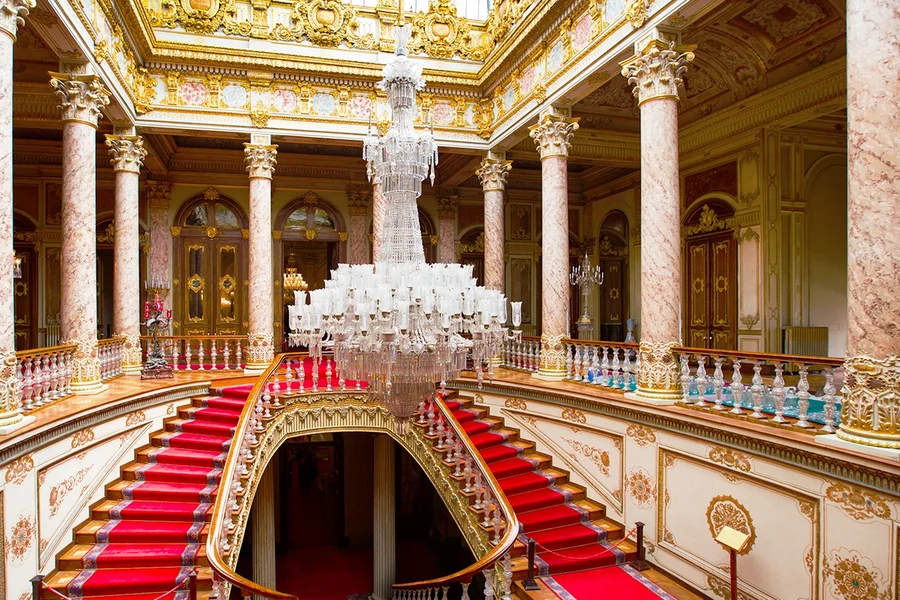 Tiket Langsung Istana & Harem Dolmabahçe dengan Panduan Audio, Istanbul