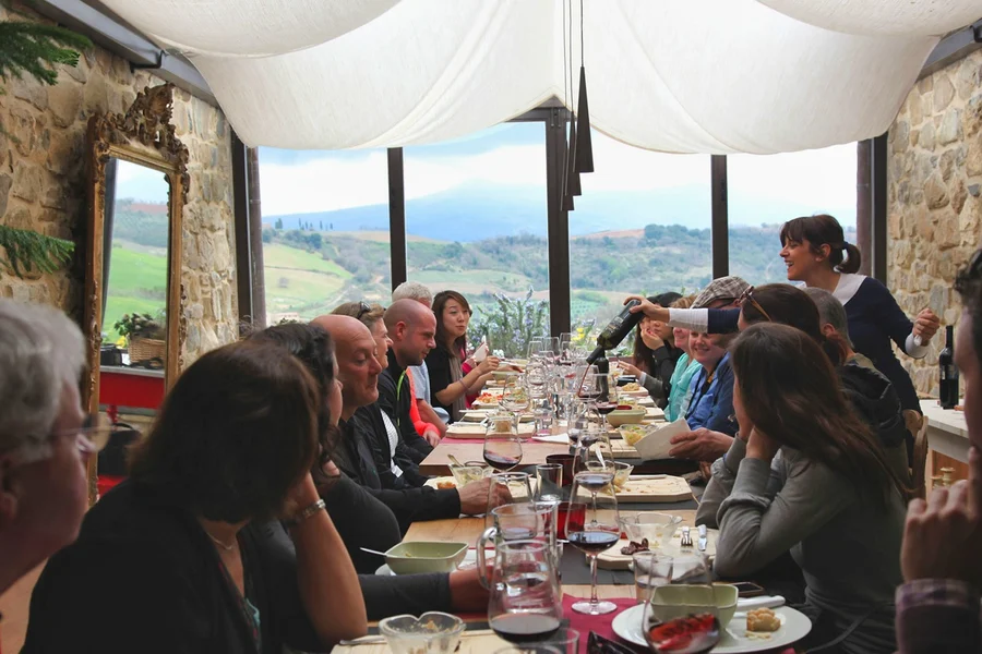 Desde Roma: Excursión de un día a la Toscana con almuerzo y cata de vinos, at Piazza del Popolo 00187 Roma RM Italy, Rome