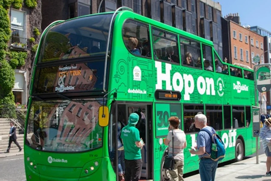 DoDublin: Hop-On Hop-Off Bus Tour + Live Guide, Dublin