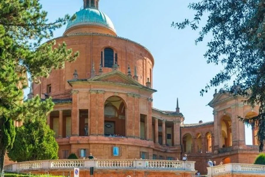 San Luca Express dan Percubaan Tempatan, Bologna