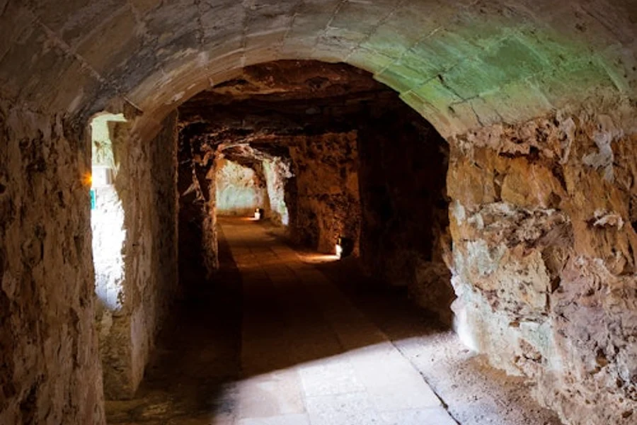 Fuerte Marlborough: Entrada Sin Colas, Cala de Sant Esteve