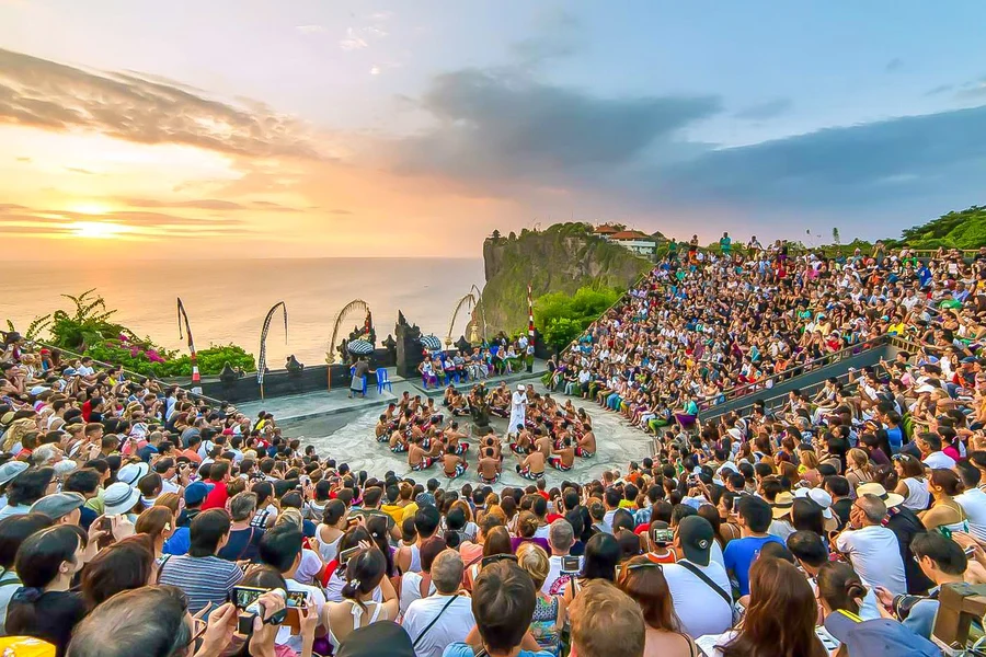Fra Bali: Uluwatu-tempelet Solnedgangstur med Kecak- og Ilddansshow, Bali