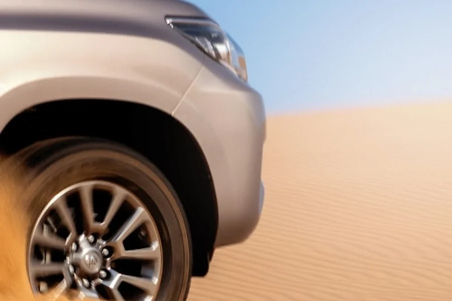 Doha: Half-Day Desert Safari Tour + Roundtrip Transfer, Doha