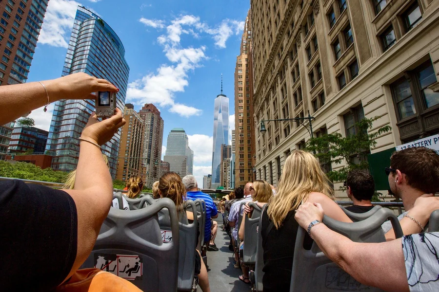 Suuri Bussi: New York City Hop-on Hop-off -bussikierros, at New York, NY, USA, New York