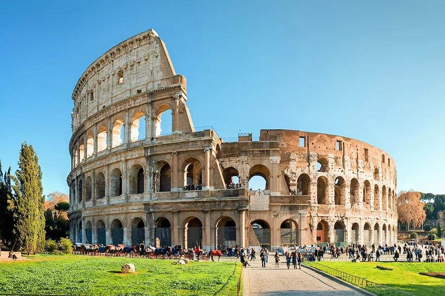 Tour Guiado por el Coliseo con Acceso al Subterráneo y Piso de la Arena, at Arch of Constantine, Rome