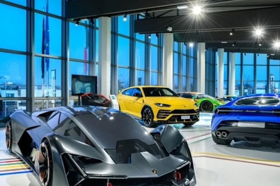 Automobili Lamborghini, Ferruccio Lamborghini, Ferrari & Enzo Ferrari Museums, Santagata Bolognese