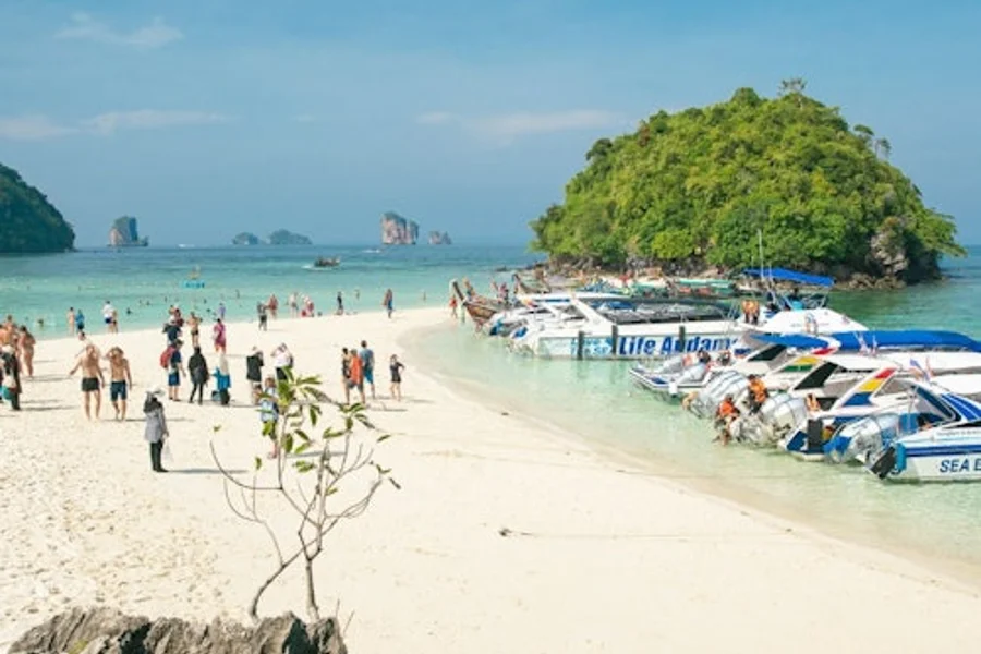 4 saaren Krabi: Opastettu pitkähäntävenekierros Ao Nangista + Lounas, Krabi