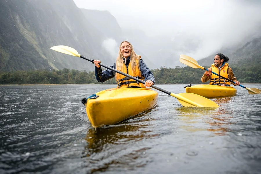 Pelayaran Semalaman di Milford Sound, Milford Sound