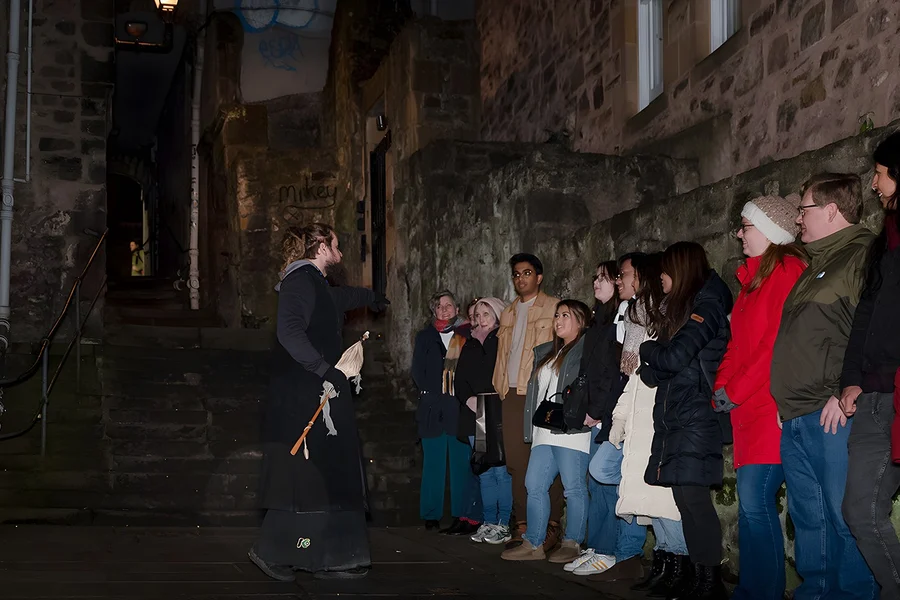 Podzemní prohlídka duchů v Edinburghu, at City of Edinburgh Tours, Edinburgh