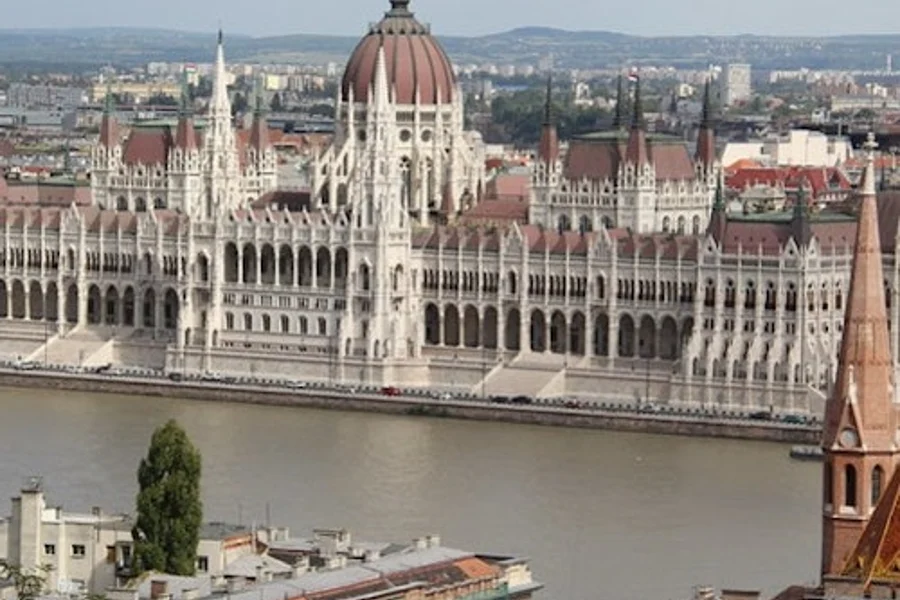 Budapest: Aplikasi Panduan Audio oleh POPGuide, Budapest