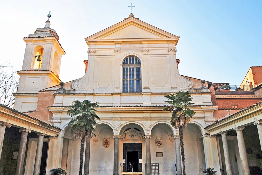 Tour Subterráneo de San Clemente, Roma, at Via di S. Giovanni in Laterano, Rome