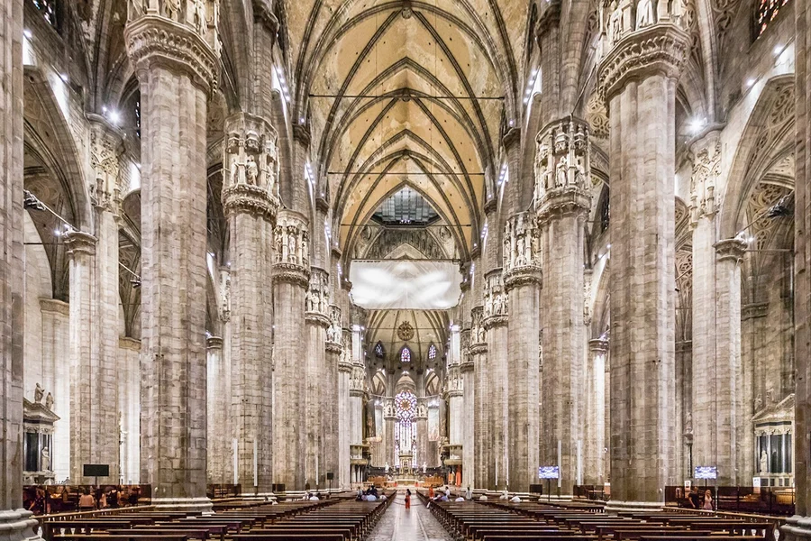 Catedrala din Milano, Centrul Orașului și Turul Ghidaț al Cinei Celei de Taină, at Piazza del Duomo, Milan