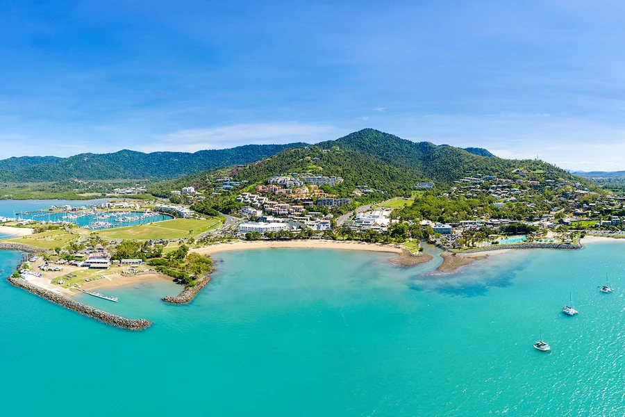 من شاطئ أيرلي: جزر ويتساندي وريف هارت - رحلة جوية لمدة 60 دقيقة, Whitsundays