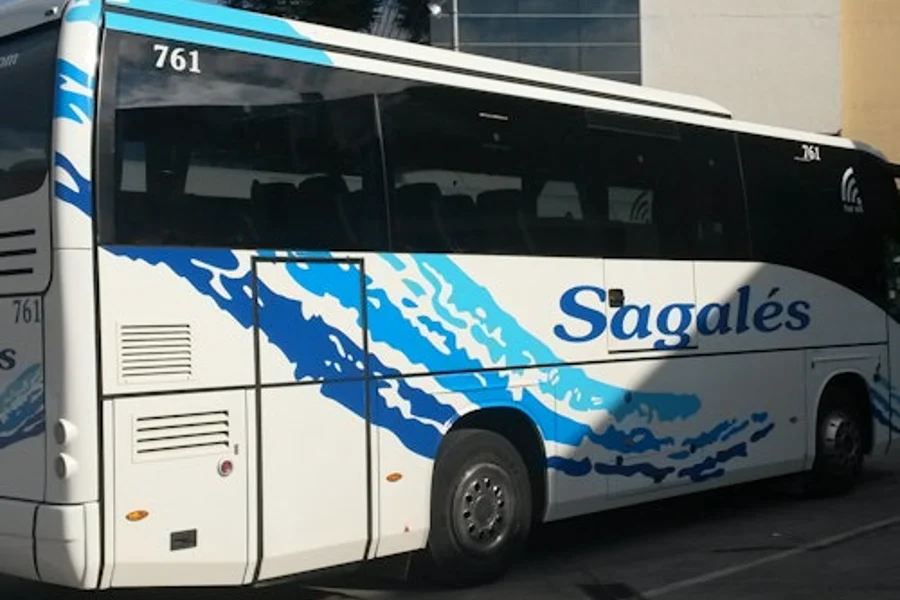 巴塞罗那市至/从赫罗纳机场:巴士接送服务, Girona