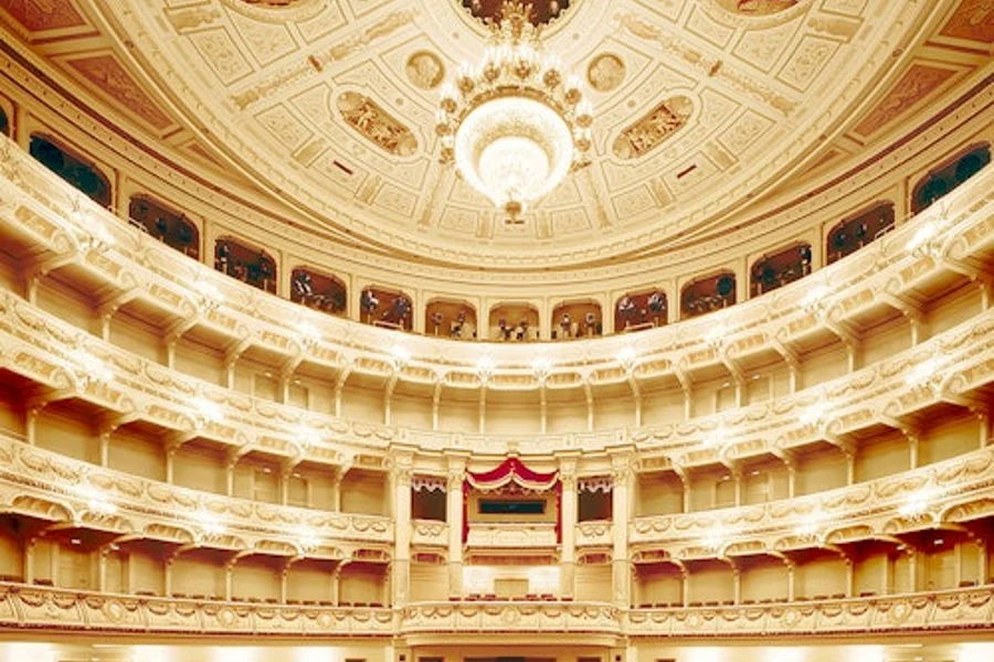 Semperoper: German Guided Tour, Dresden