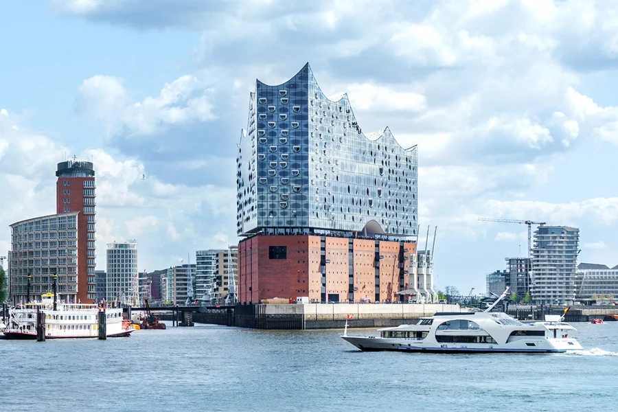 Hamburg Harbor Small-Group Cruising Tour, Hamburg