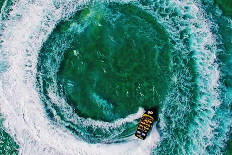 Paradise Jet Boating: 1-Hr Broadwater Adventure Ride, Main Beach