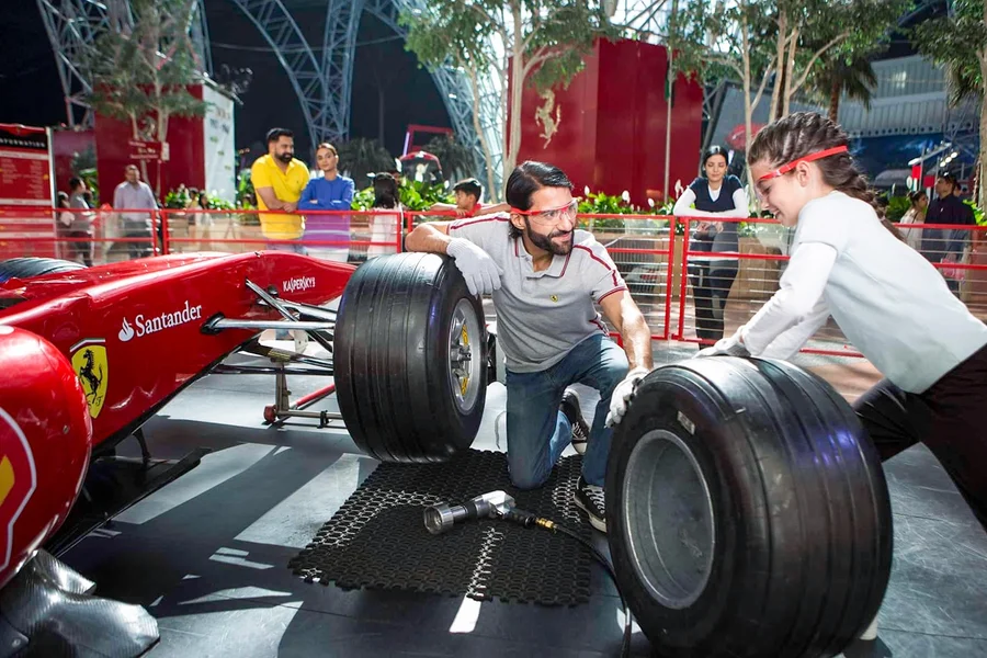 Yas Island Abu Dhabi: Multi-Park Hopper Pass - Save up to 50%, Dubai