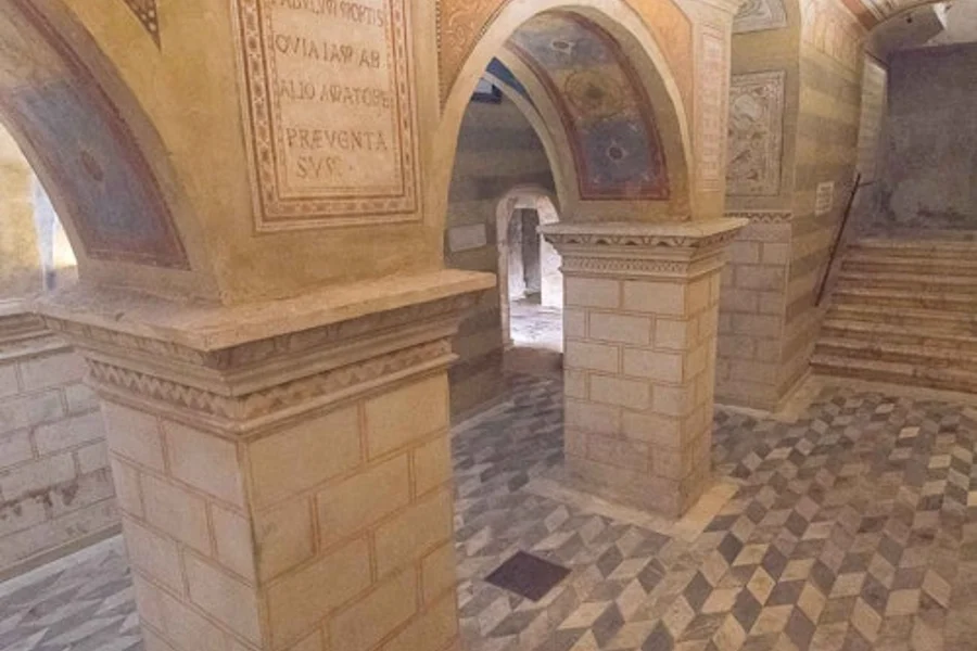 ورود همراه به سنت آگنسه در آگونه و سرداب, Rome