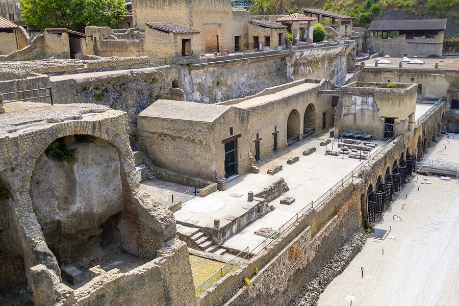 Tiket Herculaneum Tanpa Barisan, at Archaeological Park of Herculaneum, Pompeii and Naples