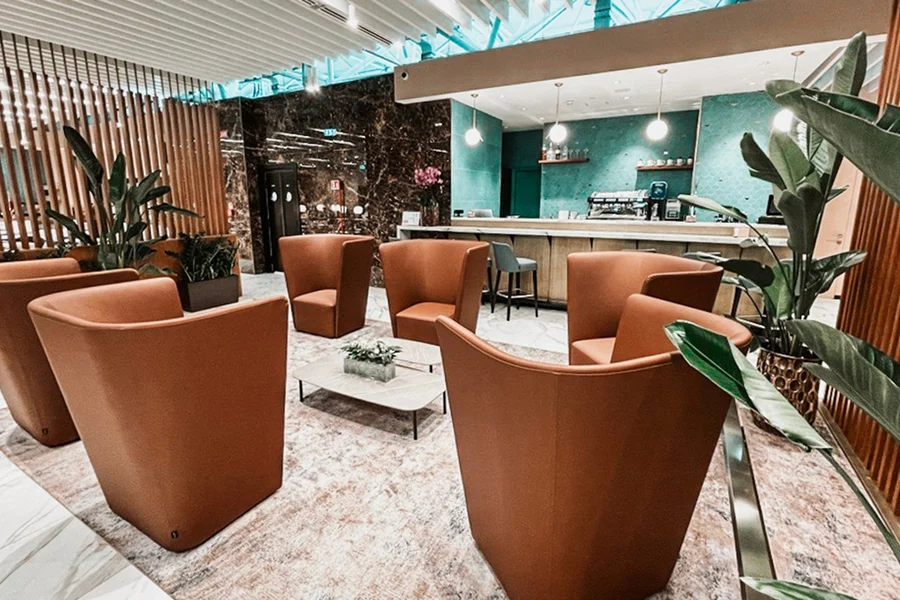 Acceso al Salón Premium Plaza del Aeropuerto de Roma Leonardo da Vinci-Fiumicino, at Plaza Premium Lounge, Leonardo da Vinci–Fiumicino Airport, Rome