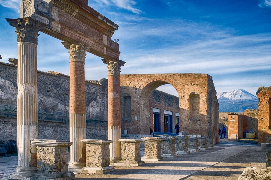 Tiket Tanpa Baris untuk Pompeii dengan Buku Panduan, at 80045 Pompei, Metropolitan City of Naples, Italy, Pompeii and Naples