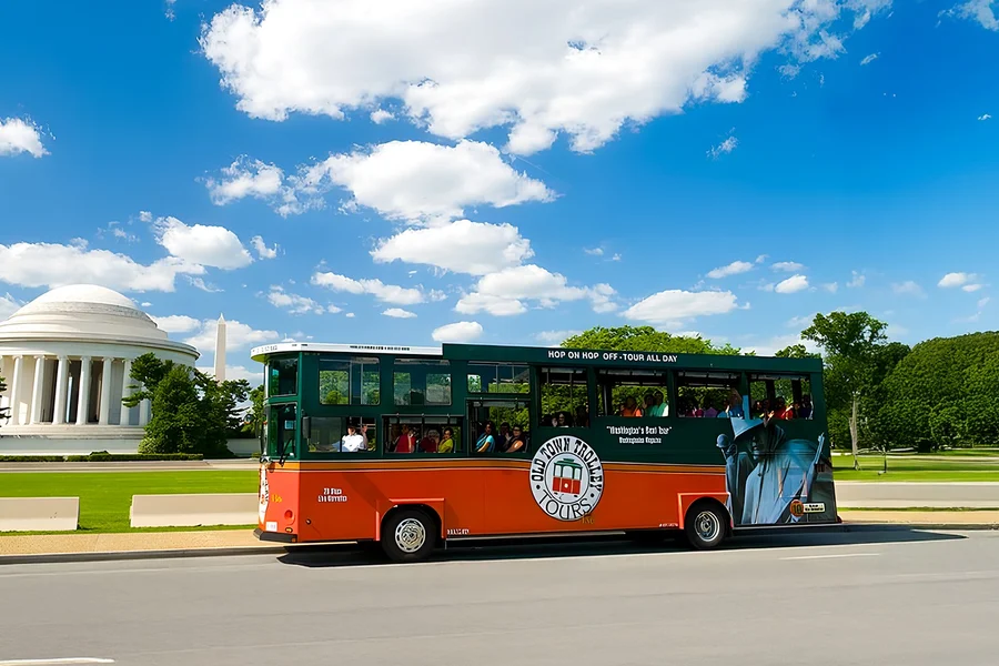 Old Town Trolley: Washington DC Hop-on Hop-off Bus Tour, Washington DC