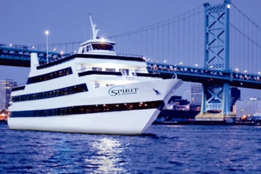 Philadelphia Signature Dinner Cruise, Philadelphia