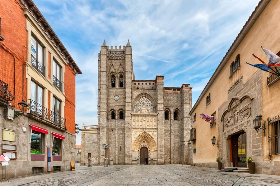 From Madrid: Ávila & Salamanca Full Day Trip, Madrid