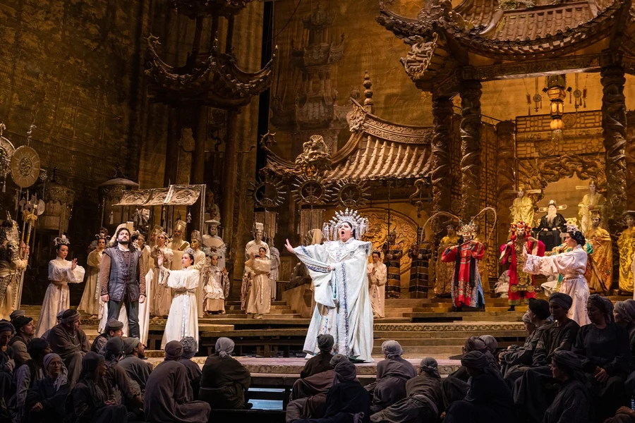 Turandot, at Metropolitan Opera House, New York
