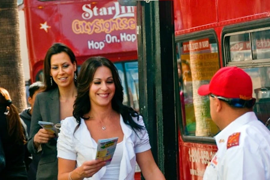Universal Studios Hollywood: Entry Ticket + 1-Day Hop-on Hop-off Bus, Los Angeles