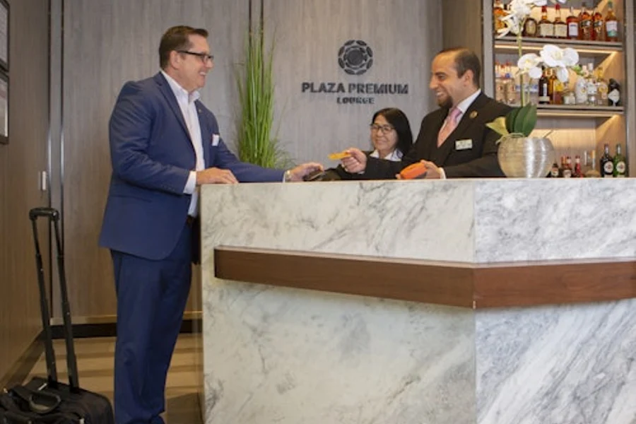 Plaza Premium Lounge at Dallas Fort Worth International Airport, Dallas