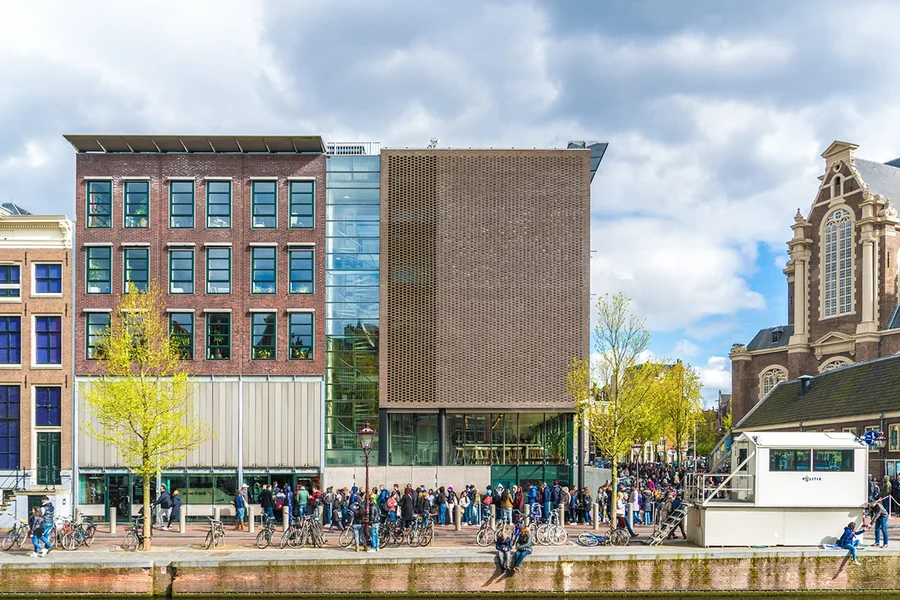 Tour Pedestre de Anne Frank, Jordaan e Leidseplein, at Stationsplein 10, Amsterdam