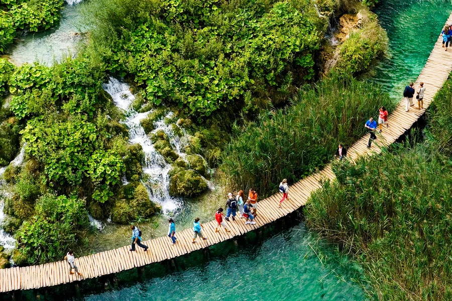 From Zagreb to Split: Full Day Guided Tour of Plitvice Lakes National Park with Transfer to Split, Zagreb