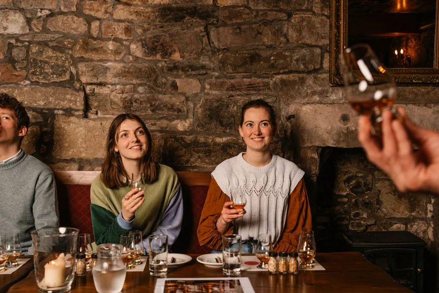 Edinburgh: Underground Whisky Tour and Tasting, Edinburgh