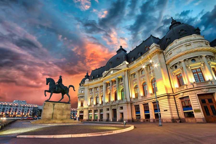 After Dark City Tour and Traditional Dinner, Bucharest