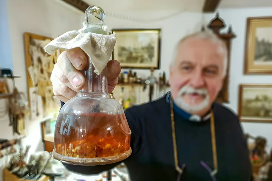 Tickets to 1.5-Hour Amber Workshop in Gdańsk, Gdansk