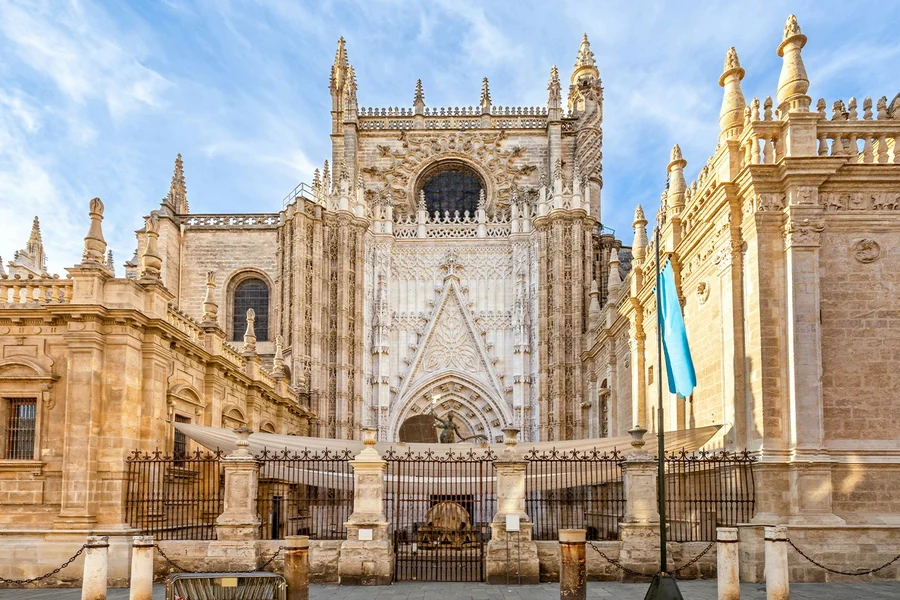 Seville Cathedral & La Giralda Skip-the-Line Guided Tour, at Seville Tourist Office, Seville