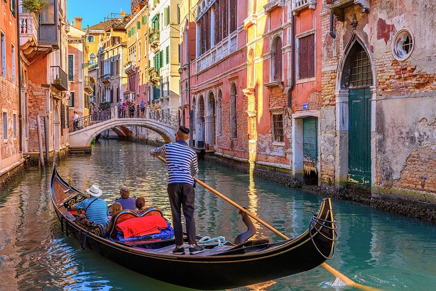 Balade en gondole privée (jusqu'à 5 personnes), at Alilaguna & Bucintoro Viaggi, Venice