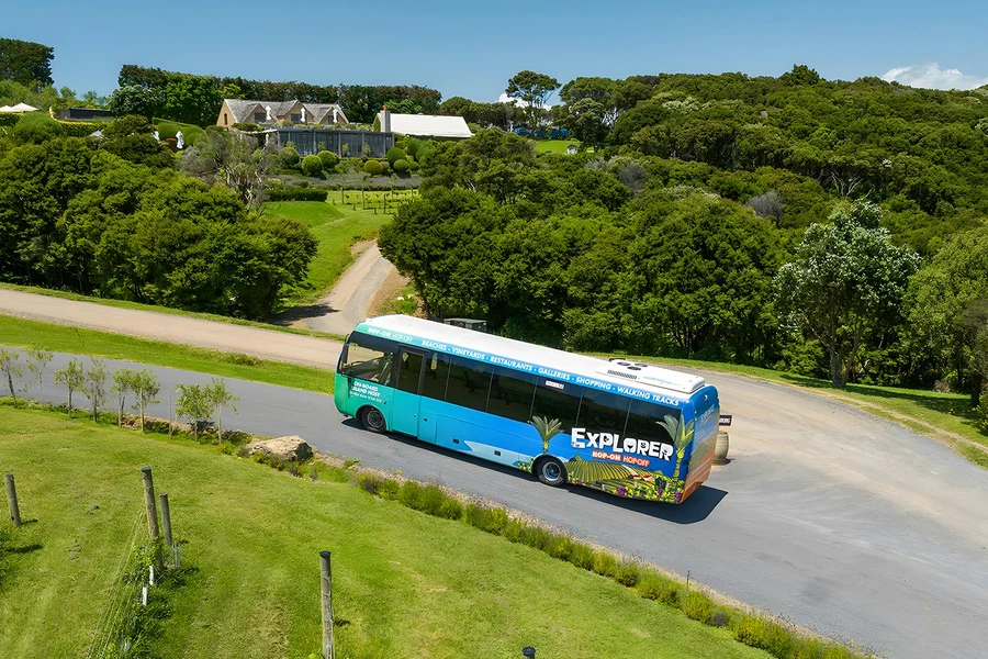 Western Explorer: Waiheke Island Hop-on Hop-off Bus Tour with Optional Ferry Transfers, Auckland