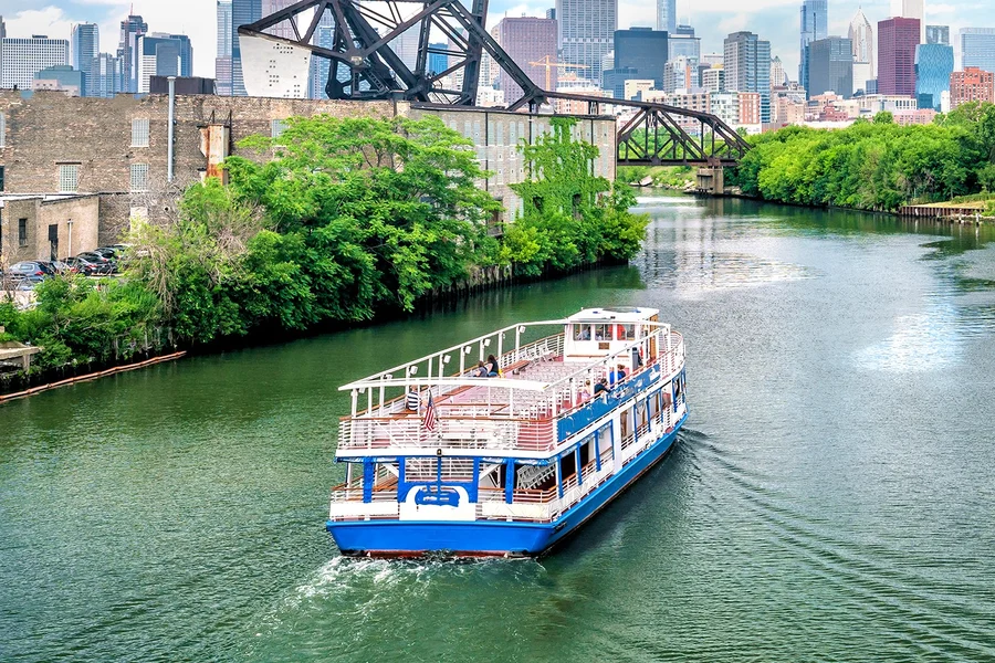 75-Minute Chicago River Architecture Cruise by Shoreline, Chicago