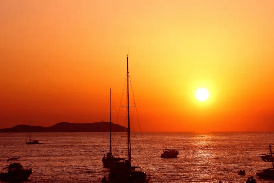 Zonsondergang Boottocht met Muziek, Tapas & Premium Open Bar, Ibiza