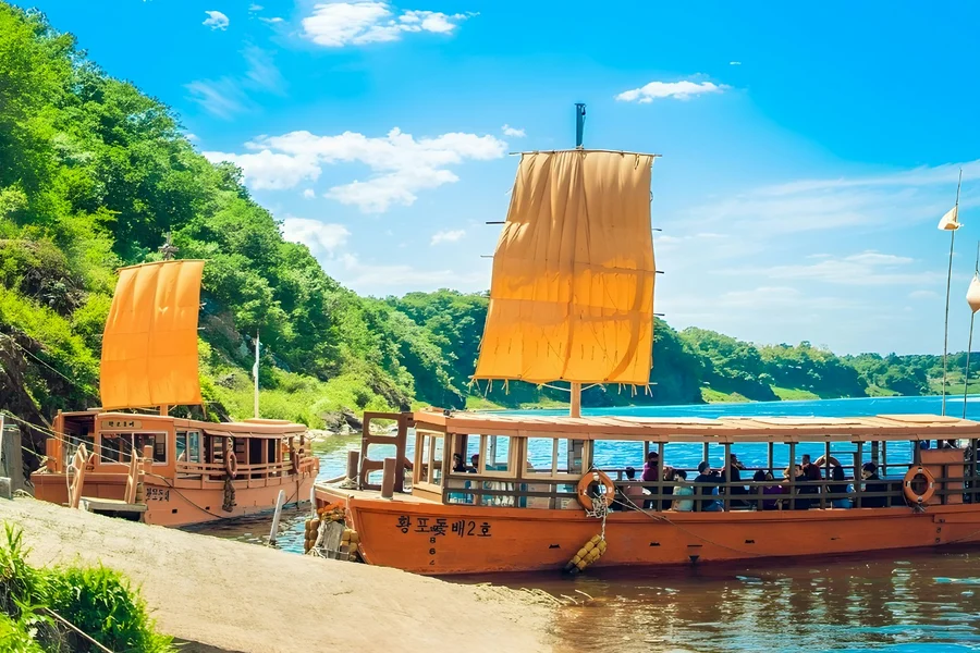 DMZ Full-Day Tour with Boat Riding Adventure in Imjin River, Seoul