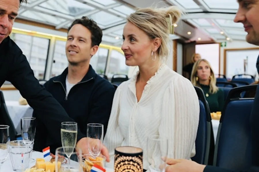 Haarlem: Sailing Cheese & Wine Tasting – Evening Cruise, Haarlem