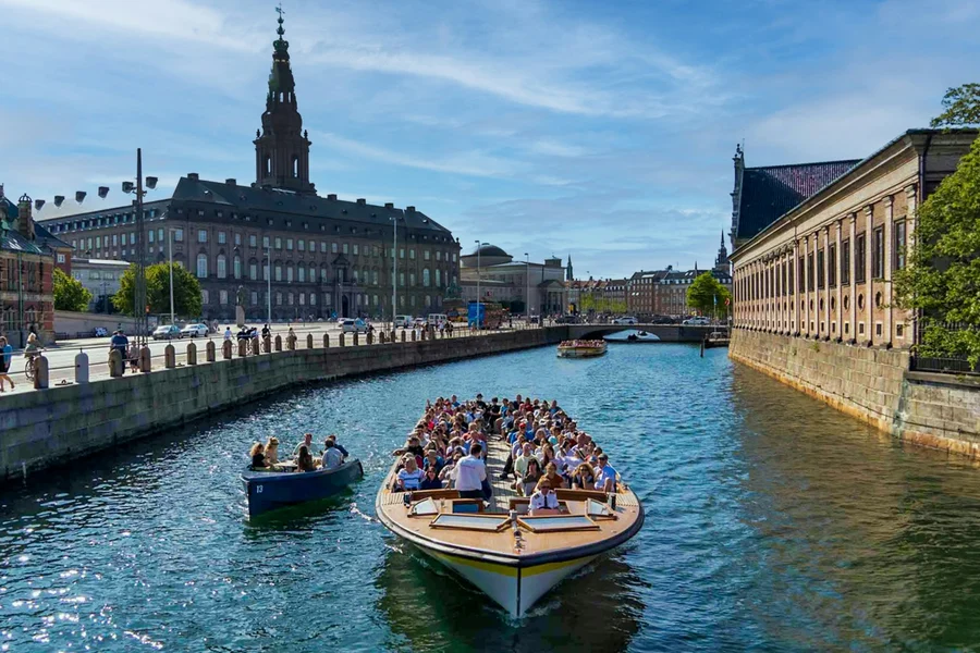1-Hour Canal Cruise in Copenhagen, Copenhagen