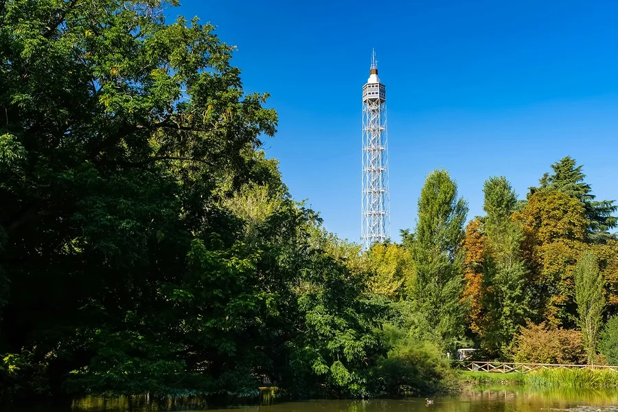 Torre Branca & Sforza Castle Guided Tour with Park Walk, Milan