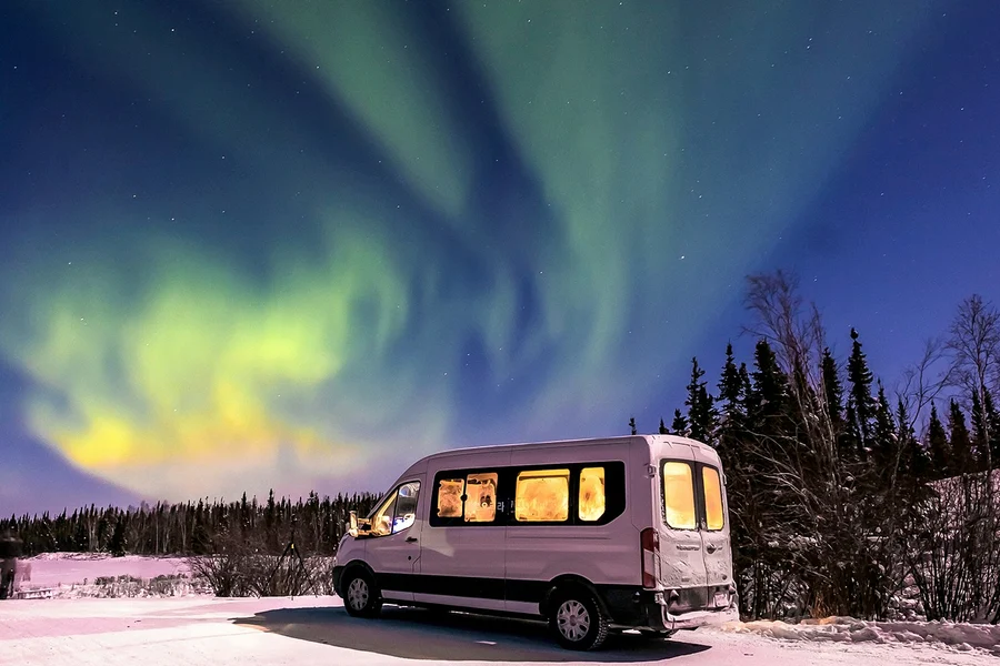 Northern Lights Chase Minibus Tour with Campfire, Tromso