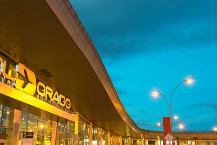 Bogotá: One-Way Transfer To/From Bogotá Airport and City Center, Bogota
