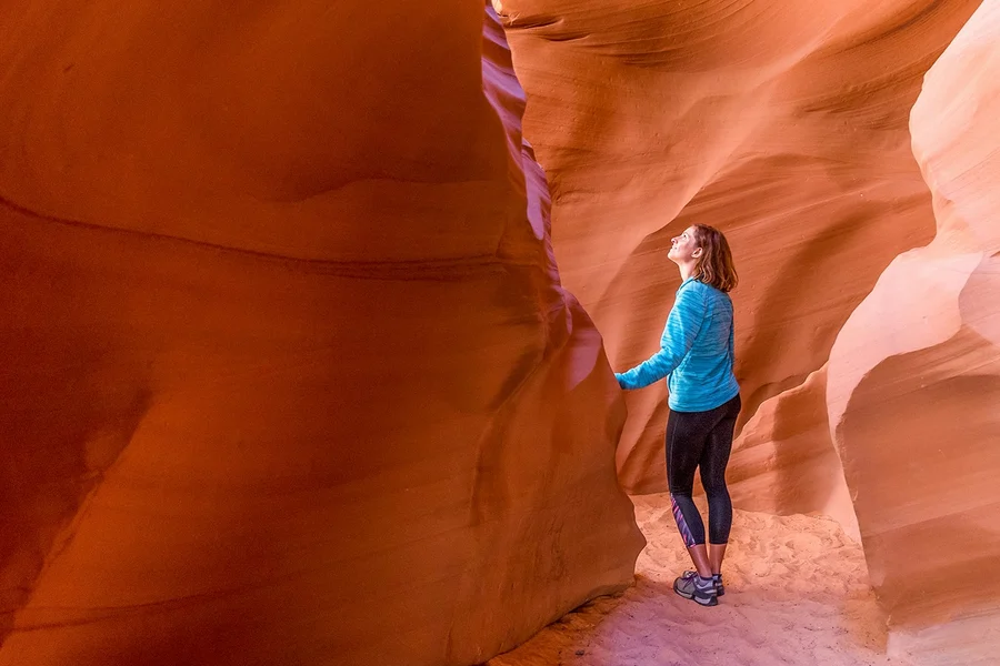 Upper Antelope Canyon Tour with Navajo Guide, Page