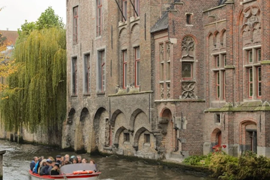 Bruges: Self-Guided Day Trip with Transport from Paris, Paris